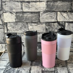 Grooved strap vacuum tumbler